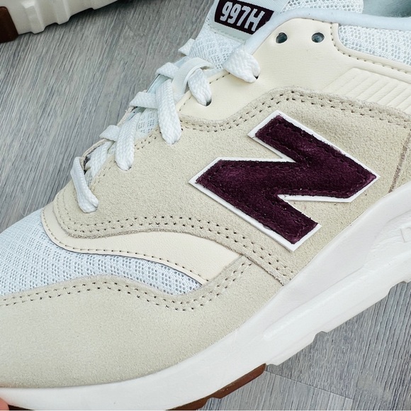 NWT New Balance 997 Women’s Shoes - Picture 6 of 9